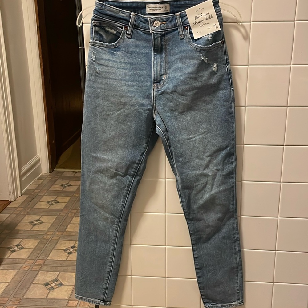 Abercrombie & Fitch size 2R